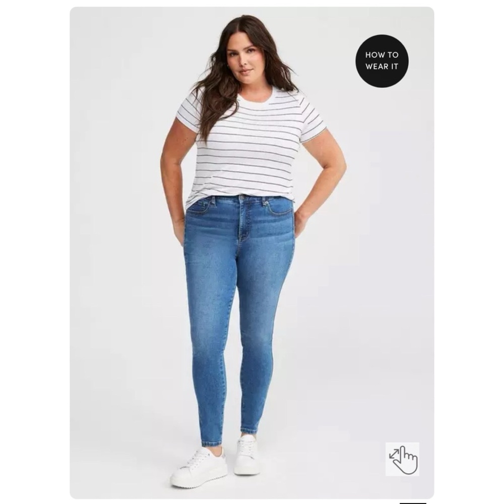 NEW Torrid 22-26 Regular, Trio Skinny High-Rise Jean, Medium Wash, Super Stretch